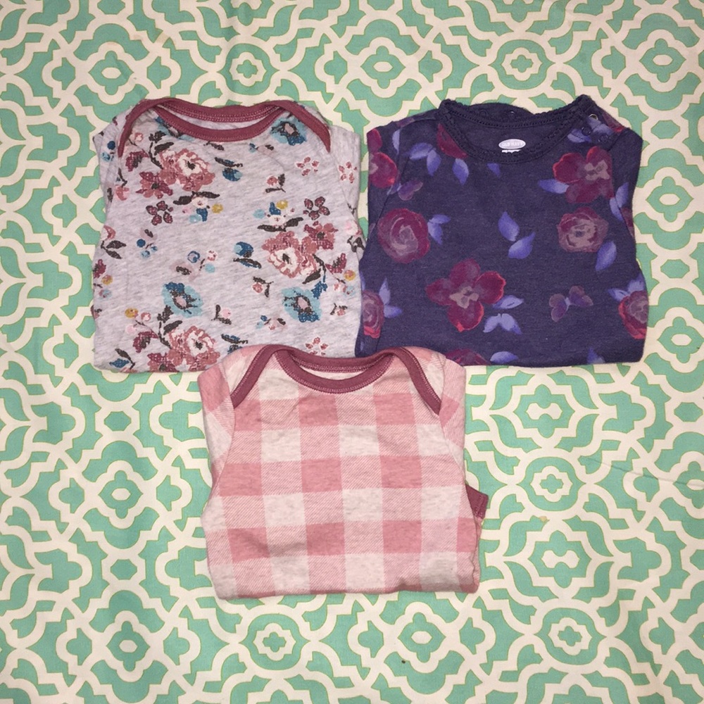 💥SALE💥**THREE** Old Navy onesies